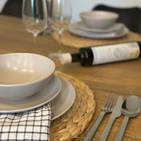 Lägenhet Cozy Haven With Sauna